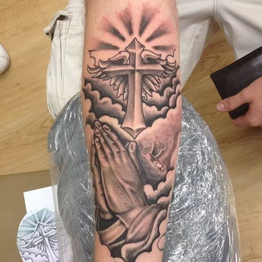 Tattoo Shop «Artistic Body Tattoo», reviews and photos, 467 N Dixie Blvd, Radcliff, KY 40160, USA