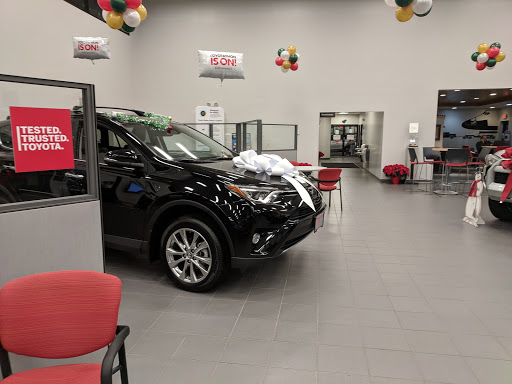 Toyota Dealer «Lynch Toyota of Manchester», reviews and photos, 179 Tolland Turnpike, Manchester, CT 06042, USA