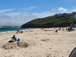 Photo de Carbis Bay beach zone des équipements