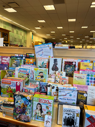 Barnes & Noble image