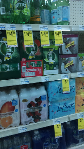 Grocery Store «M & L Food Market», reviews and photos, 7446 Collins Ave, Miami Beach, FL 33141, USA