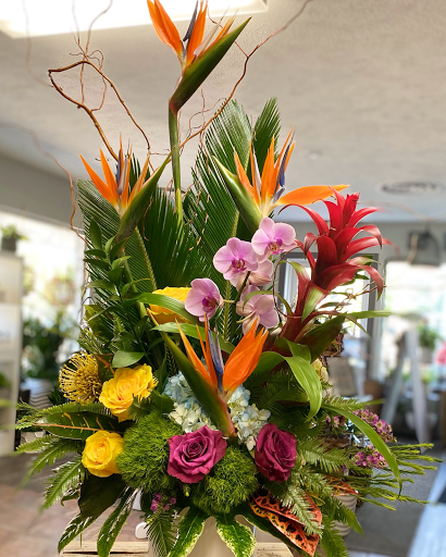 Florist «Crescent Floral & Gifts», reviews and photos, 2140 Wealthy St SE, Grand Rapids, MI 49506, USA
