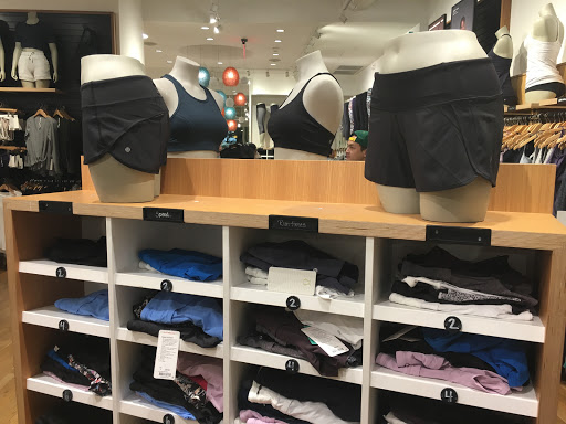 Sportswear Store «lululemon», reviews and photos, 334 Santana Row #1035, San Jose, CA 95128, USA