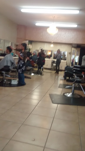 Beauty Salon «Friends on Third Salon», reviews and photos, 401 N 3rd St, Hamilton, OH 45011, USA