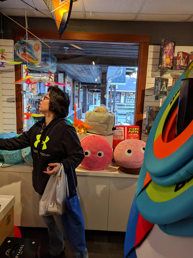 Toy Store «Voyages Toys, Comics, & Games», reviews and photos, 172 N Hemlock St # 6, Cannon Beach, OR 97110, USA