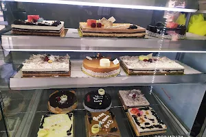 Patisserie salam image