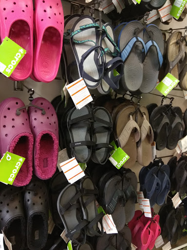 Stores to buy women's sandals Auckland