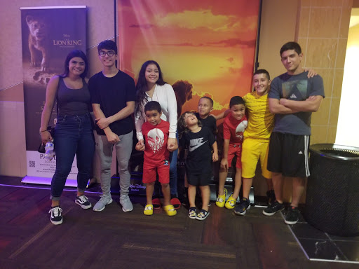 Movie Theater «Regal Cinemas Southland Mall 16», reviews and photos, 20505 S Dixie Hwy, Cutler Bay, FL 33189, USA