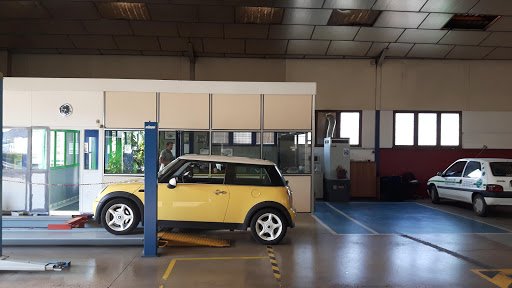 Arverne Auto Controle