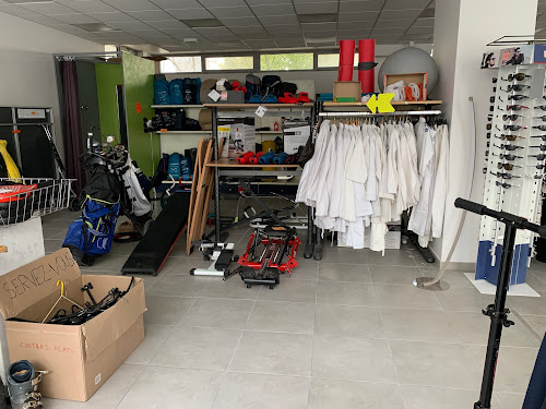 Recyclerie Sportive - Boutique de sport et Atelier de Co-réparation de vélos et raquettes à Lyon