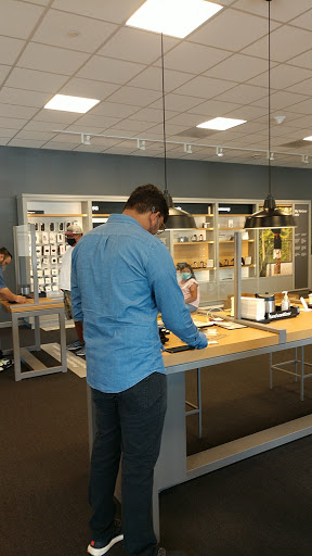 Cell Phone Store «Verizon», reviews and photos, 3825 Grand Ave, Chino, CA 91710, USA