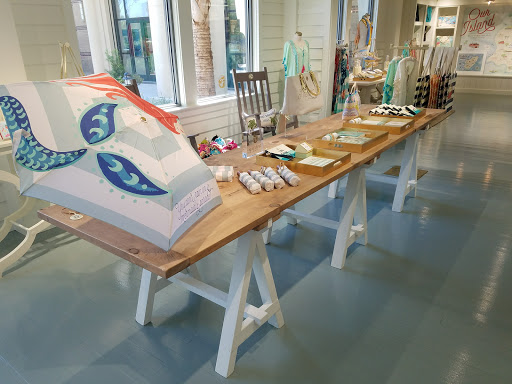 Shopping Mall «Shelter Cove Towne Centre», reviews and photos, 40 Shelter Cove Ln, Hilton Head Island, SC 29928, USA