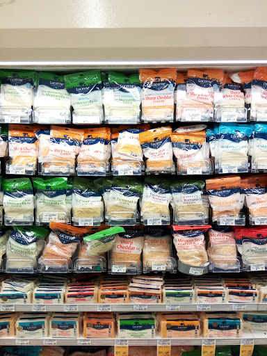 Grocery Store «Safeway», reviews and photos, 2525 SE Tualatin Valley Hwy, Hillsboro, OR 97123, USA