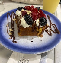 Pain perdu du Restaurant servant le petit-déjeuner AZUR CAFÉ BRUNCH & COFFEE CHAMPS-ELYSÉES à Paris - n°10