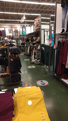 Shopping Mall «Crossroads Bellevue», reviews and photos, 15600 NE 8th St, Bellevue, WA 98008, USA