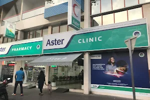 Aster Clinic, Karama(DMMC)-General Physicians, Dental Care, Health Checkup, Diabetes Care, Vaccinations image