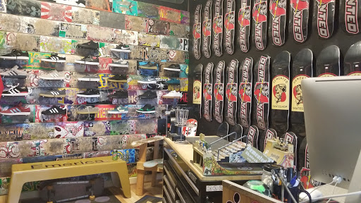 Skateboard Shop «Demented Skate Shop», reviews and photos, 5617 Liberty Fairfield Rd #1, Liberty Township, OH 45011, USA