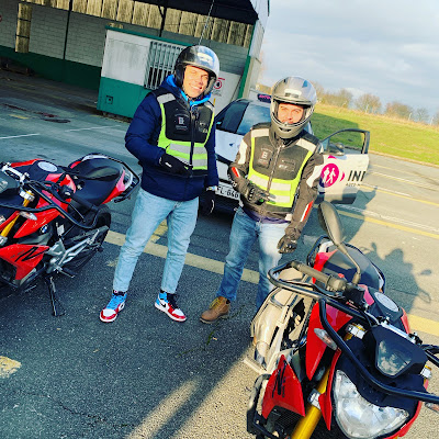 Auto-Moto-Ecole INRI'S Aubervilliers - N°1 du Permis Accéléré à Aubervilliers