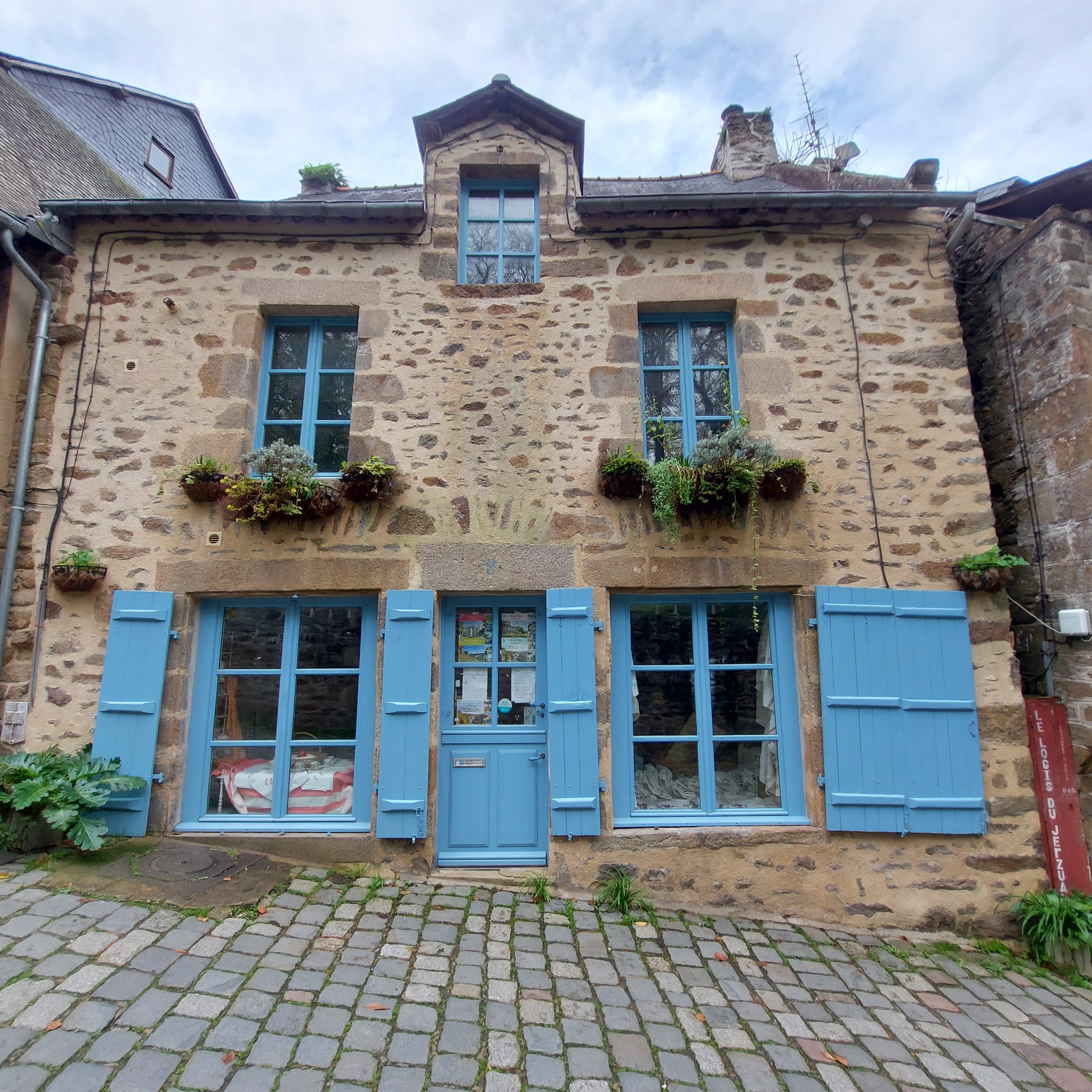 Photo n° 21 de l'avis de Gîte.e fait le 30/10/2022 à 14:04