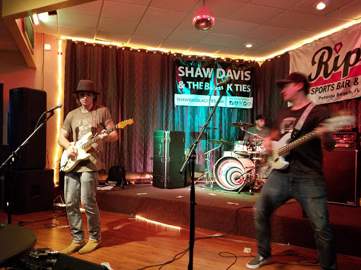 Bowling Alley «Diamond Strike Lanes & Sports Bar», reviews and photos, 2200 N Federal Hwy, Pompano Beach, FL 33062, USA