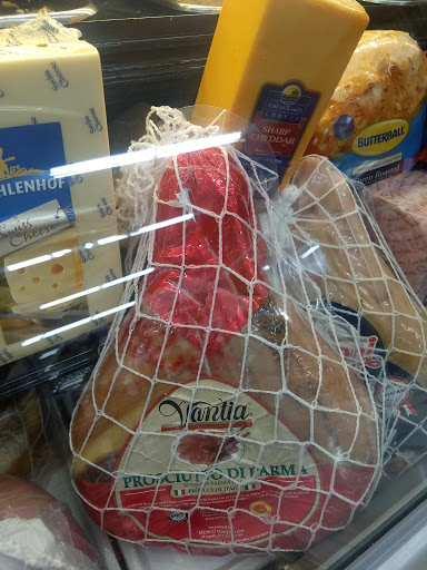 Supermarket «Fruit Tree Farm», reviews and photos, 1500 Sunrise Hwy, Copiague, NY 11726, USA