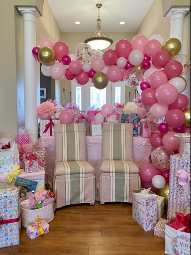 Florist «K & V Florist», reviews and photos, 23 Fee Fee Rd, Maryland Heights, MO 63043, USA