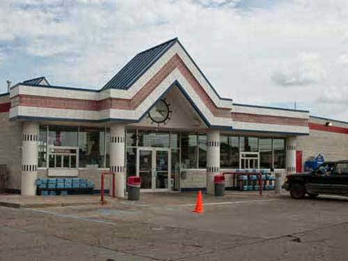 Convenience Store «Wesco», reviews and photos, 1385 W Sherman Blvd, Muskegon, MI 49441, USA