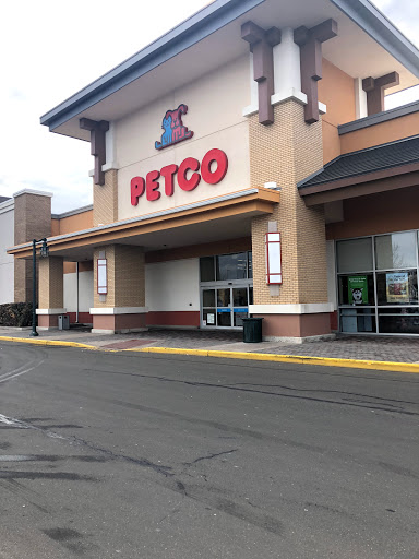 Pet Supply Store «Petco Animal Supplies», reviews and photos, 390 Universal Dr N, North Haven, CT 06473, USA