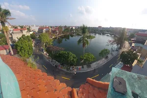 Bờ Hồ Tân Hương image