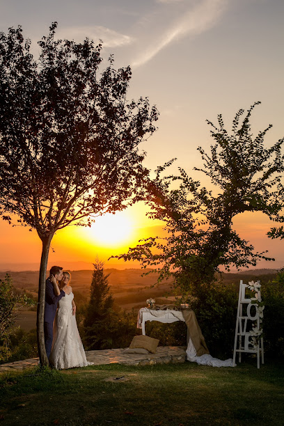 Yiannis Efremidis Wedding Photographer