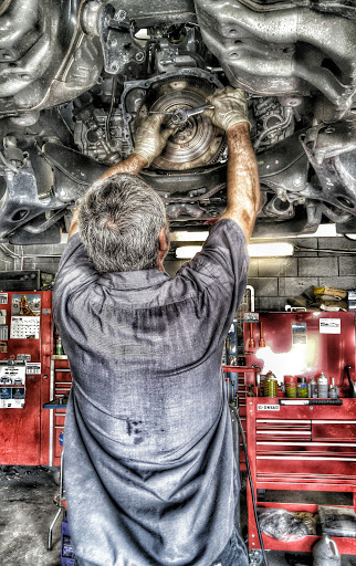 Auto Repair Shop «Orlando Import Auto Specialists, Inc.», reviews and photos, 2801 E South St, Orlando, FL 32801, USA