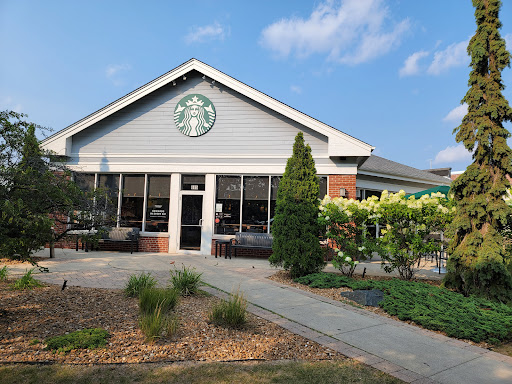 Coffee Shop «Starbucks», reviews and photos, 685 W Main St, Lake Geneva, WI 53147, USA