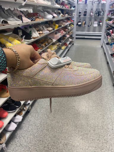 Shopping Mall «Northridge Shopping Center», reviews and photos, 891 E Commercial Blvd, Oakland Park, FL 33334, USA