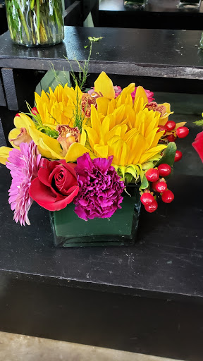 Florist «Park Floral Company», reviews and photos, 1055 Morris Park Ave, Bronx, NY 10461, USA
