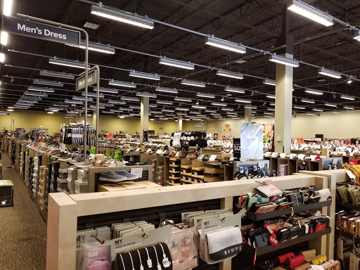 Shoe Store «DSW Designer Shoe Warehouse», reviews and photos, 7463 Youree Dr, Shreveport, LA 71105, USA