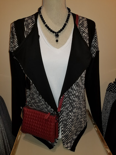 Boutique «Norabella Boutique», reviews and photos, 482 N Main St, Glen Ellyn, IL 60137, USA