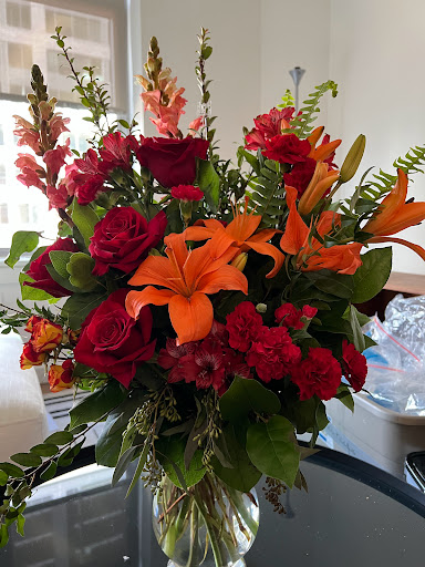 Florist «Twin Towers Florist *FLOWERS*», reviews and photos, 1000 Wilson Blvd m735, Arlington, VA 22209, USA