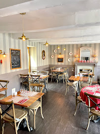 Atmosphère du Le PATIO Restaurant - Chambres D’hôtes à Évran - n°12
