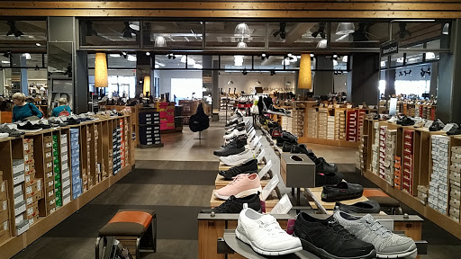 DSW Designer Shoe Warehouse