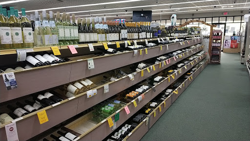 Liquor Store «Plainsboro Wine & Liquor», reviews and photos, 10 Schalks Crossing Rd #7, Plainsboro Township, NJ 08536, USA