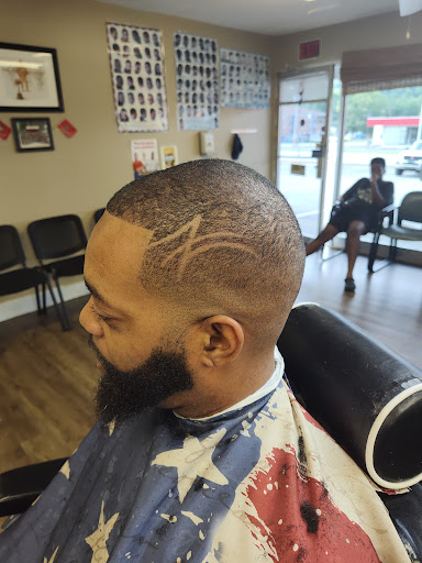 Barber Shop «Moe Shands Barber Shop», reviews and photos, 21 Reilly Rd, Frankfort, KY 40601, USA