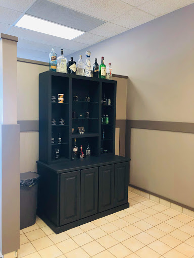 Barber Shop «Top Shelf Barbershop», reviews and photos, 317 Central Ave, Holland, MI 49423, USA