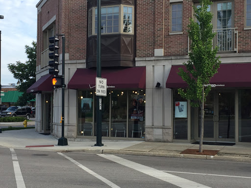 Cell Phone Store «Verizon Authorized Retailer, TCC», reviews and photos, 510 Winnetka Rd, Winnetka, IL 60093, USA