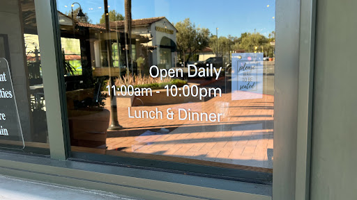 Shopping Mall «Quail Hill Shopping Center», reviews and photos, 6501 - 6875 Quail Hill Pkwy, Irvine, CA 92603, USA