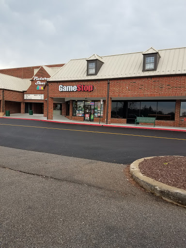 Video Game Store «GameStop», reviews and photos, 326 W Army Trail Rd #130, Bloomingdale, IL 60108, USA