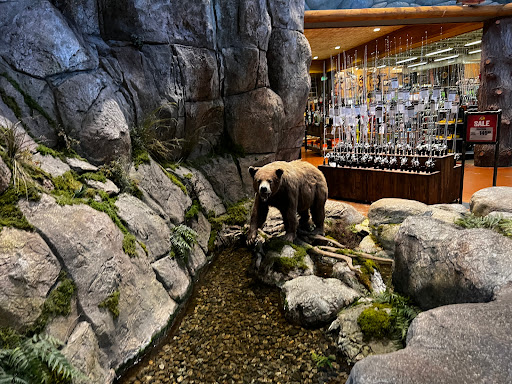 Sporting Goods Store «Bass Pro Shops», reviews and photos, 7777 Victoria Gardens Ln, Rancho Cucamonga, CA 91739, USA