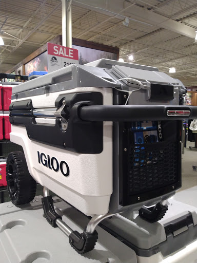 Outdoor Sports Store «Field & Stream», reviews and photos, 870 Walt Whitman Rd Ste B, Melville, NY 11747, USA