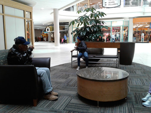 Shopping Mall «West Ridge Mall», reviews and photos, 1801 SW Wanamaker Rd, Topeka, KS 66604, USA