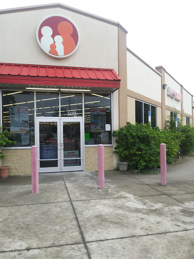 Dollar Store «FAMILY DOLLAR», reviews and photos, 509 E Brandon Blvd, Brandon, FL 33511, USA