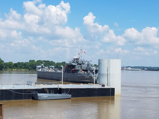 History Museum «USS LST-325», reviews and photos, 840 LST Dr, Evansville, IN 47713, USA